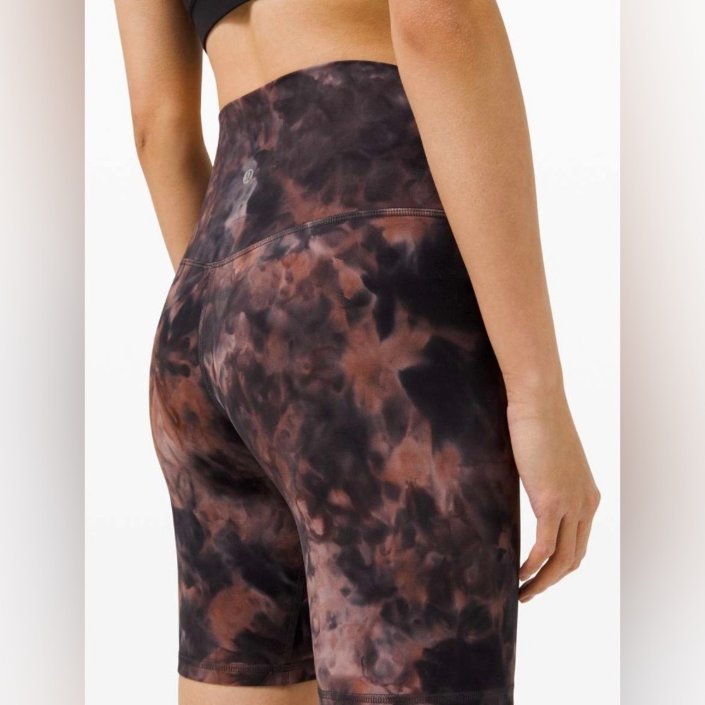 Lululemon Align Short 8" *Diamond Dye
Diamond Dye Graphite Grey Pink Pastel